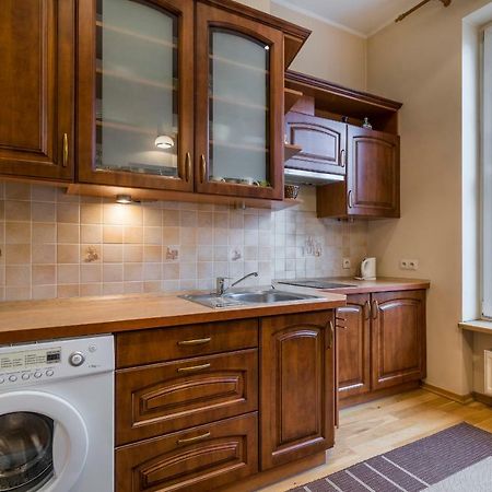Maya'S Flats & Resorts - Old Town Dluga 72 One Storey غدانسك المظهر الخارجي الصورة